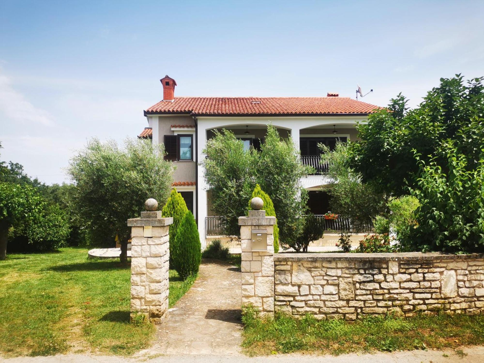 Garden Apartment Maria 弗尔萨尔 外观 照片